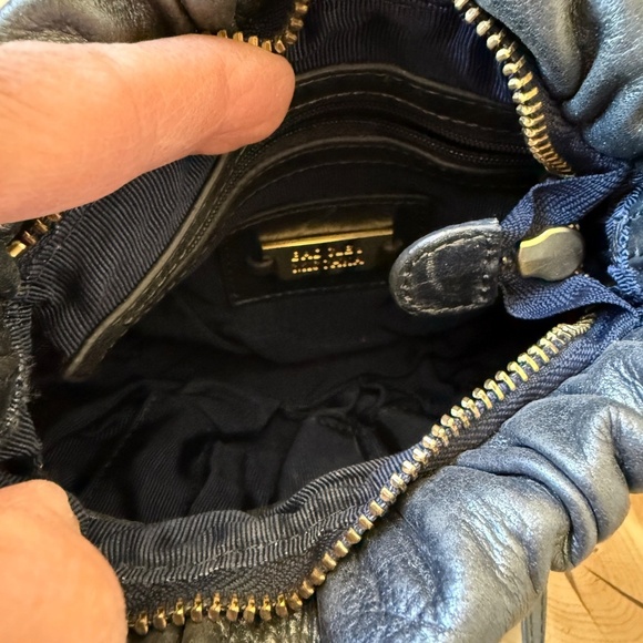 BADGLEY MISCHKA LEATHER BUCKET BAG ZIP TOP DESIGNER CROSSBODY MODERN LUXURY - Picture 7 of 13